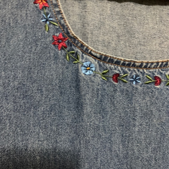 Retro Embroidered denim dress - Picture 3 of 4